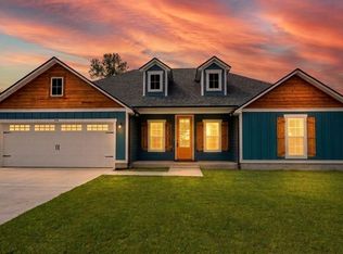 326 McNeal Heritage Cir, Hahira, GA 31632