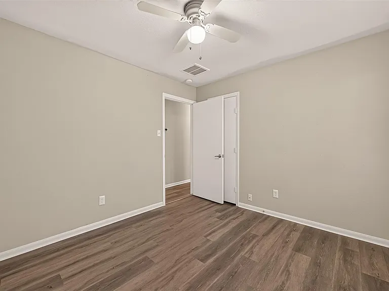 13330 Belvedere Park Ct — Photo 13