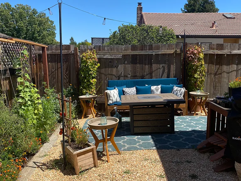884 W Spain St — Photo 20