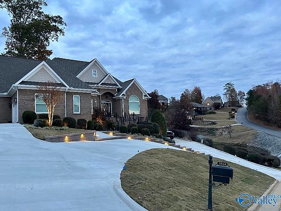 5th image of 1086 Heritage Dr
