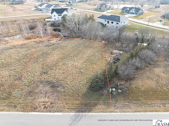 2nd image of 113 Pine Creek Rd