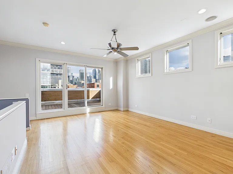 Loft and 2 Roof Decks