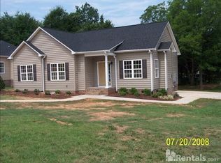 3351 Robinwood Rd, Gastonia, NC 28054