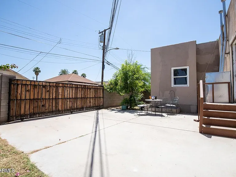 137 N 11th Ave #B — Photo 10