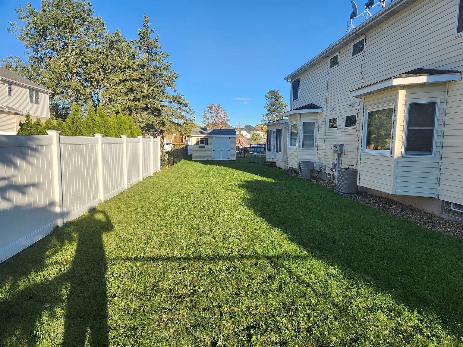 20-22 Conner Dr — Photo 4