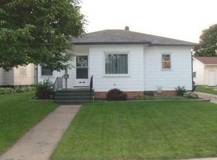 107 5th Ave, Keystone, IA 52249