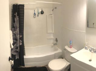 58 S Crystal Ave #4, Elgin, IL 60123