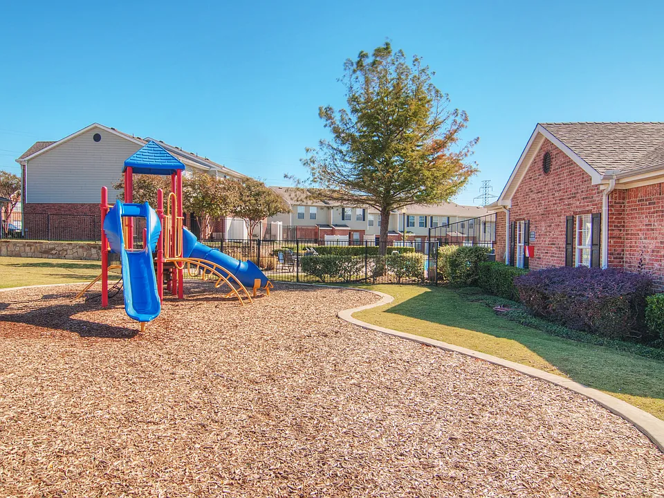 4450 Marine Creek Pkwy