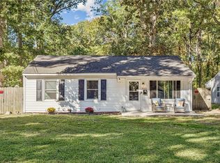 405 Pine Grove Ave, Hampton, VA 23669
