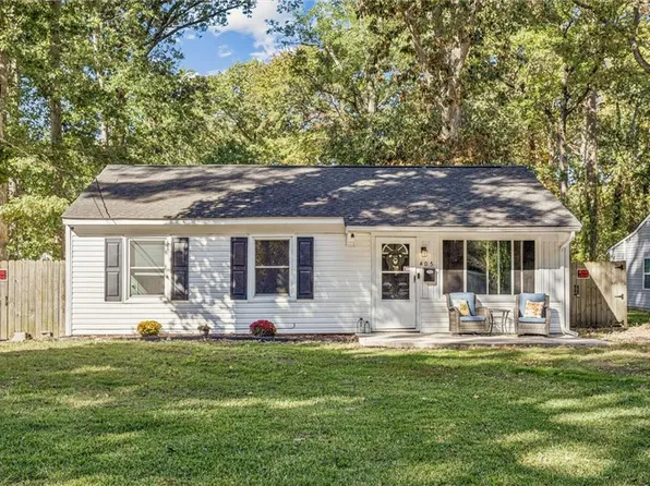 405 Pine Grove Ave, Hampton, VA 23669