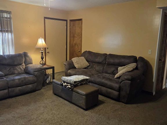 5th image of 202 Elliott Ave