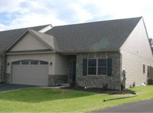 113 Anna Ln, Elizabethtown, PA