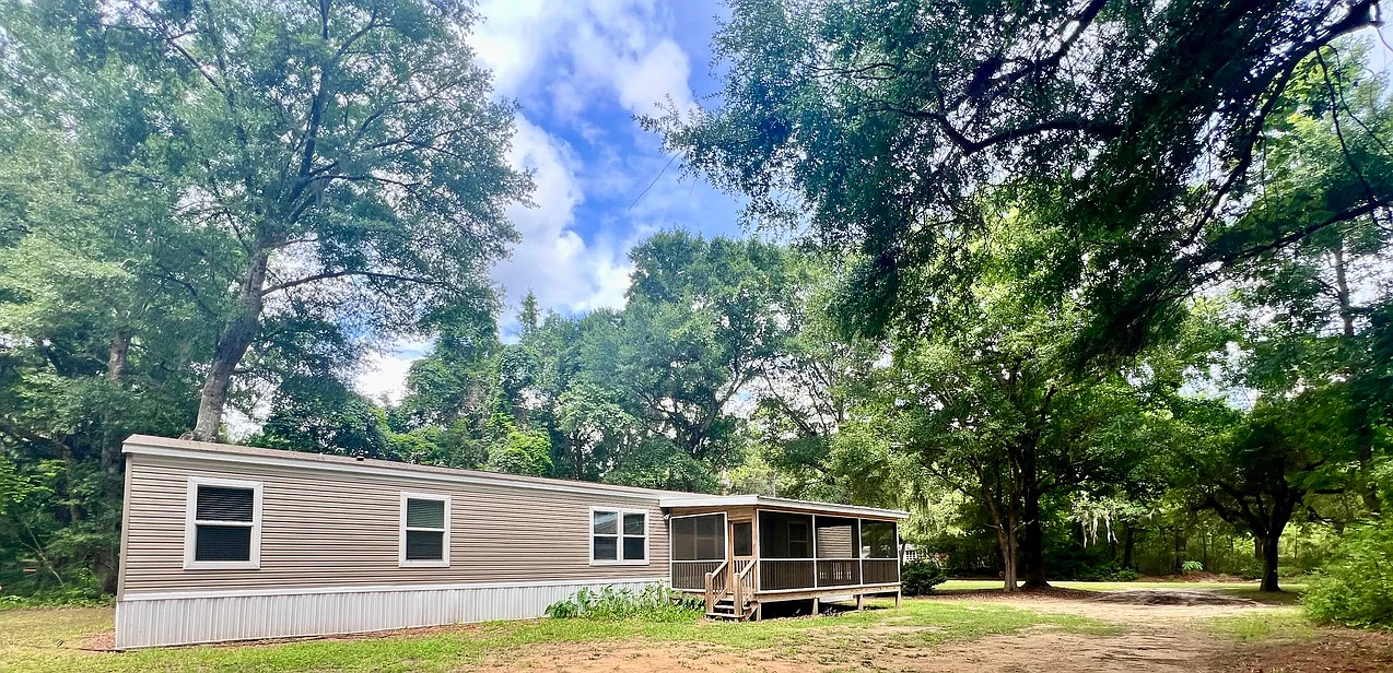3 bed, 1190 sqft, $1,800 — Photo 4