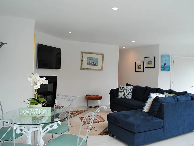 40 Bluff Rd — Photo 28