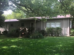 219 S Lincoln St, Walnut Grove, MO 65770