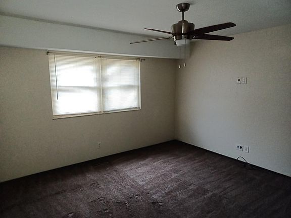 5th image of 7603 Longwood Ave