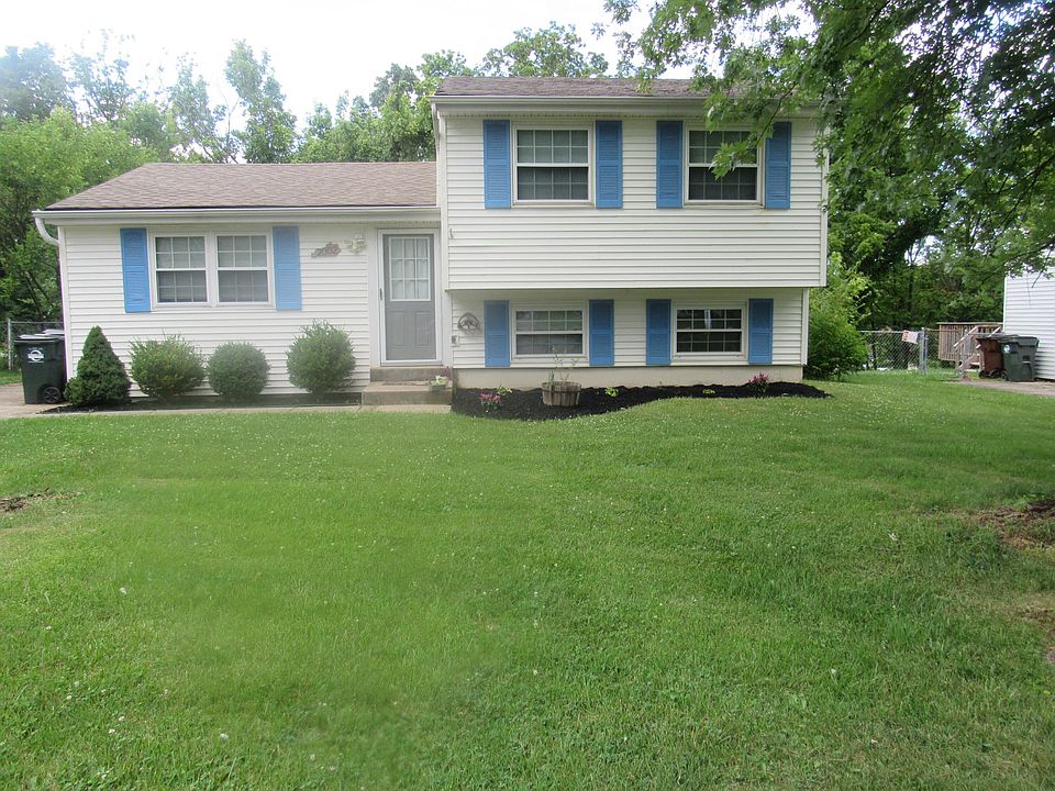 1st image of 2002 Woodcrest Dr