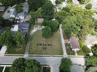 670 1st Ave NE, Carmel, IN 46032