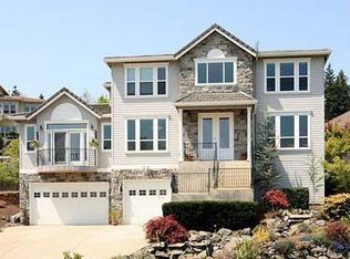 10469 SE Isaac Dr, Happy Valley, OR 97086