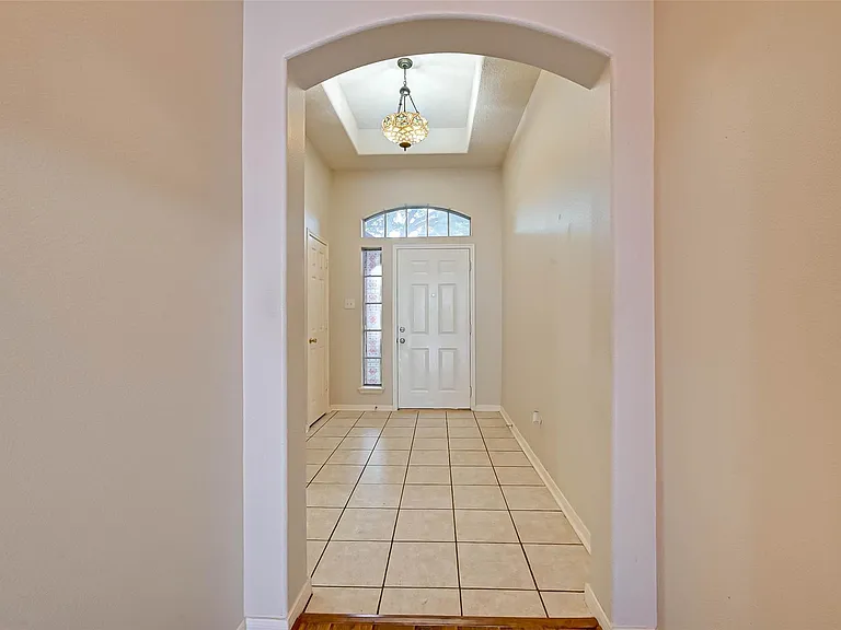 3630 Winstrome Ct — Photo 3