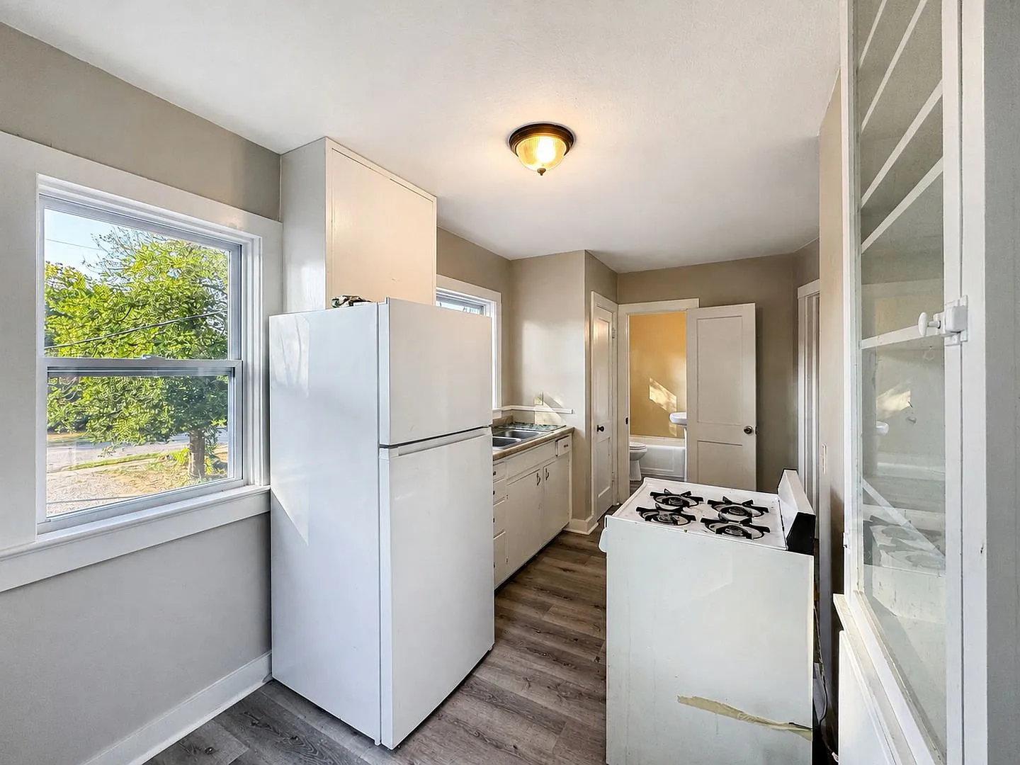 Water Street Quadplex — Photo 4