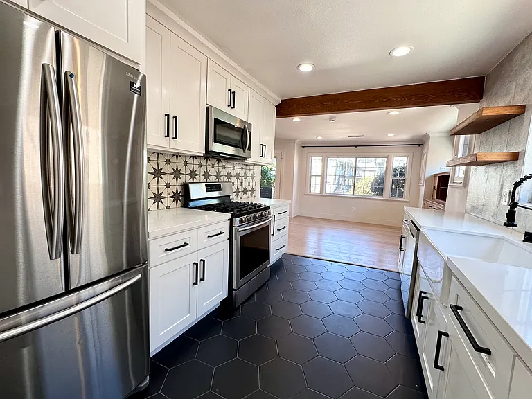 4336 Toland Way — Photo 14