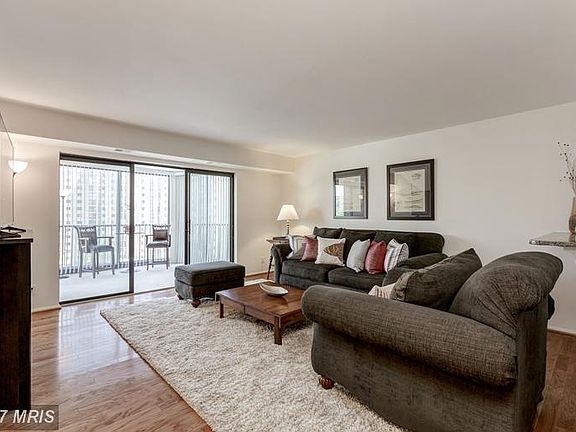 3rd image of 5904 Mount Eagle Dr APT 817