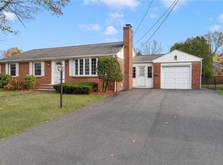 27 Priscilla Rd, Woonsocket, RI 02895