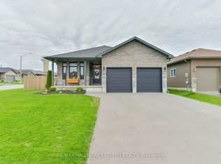 97 Northumberland Blvd, Quinte West, ON K8V 0K9