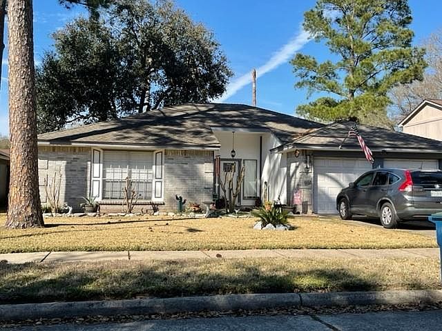 1st image of 4506 Pineville Ln