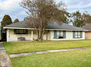 9715 Hardwood Dr, Baton Rouge, LA 70818