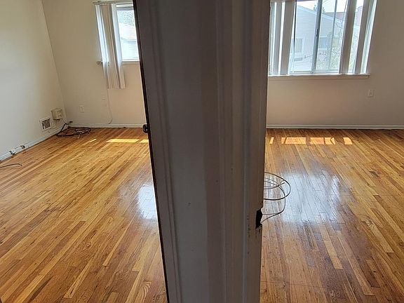 5th image of 10540 Flatlands 1st St #2
