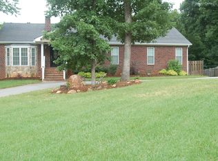 2993 Dillon Rd, High Point, NC 27260