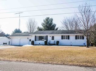 193 Dorothy Dr, Manawa, WI 54949