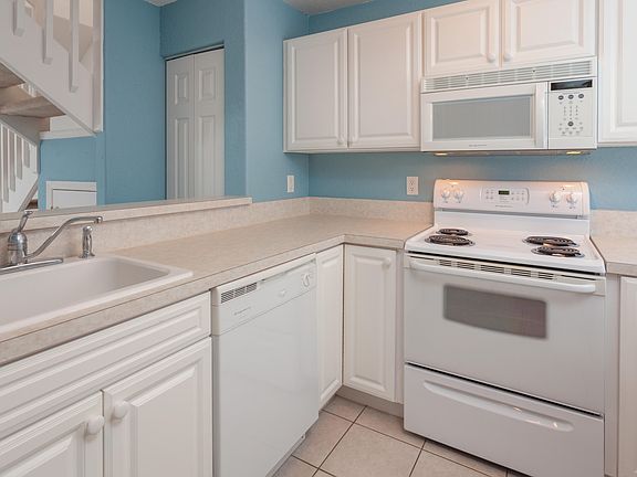 5th image of 662 Seaport Blvd