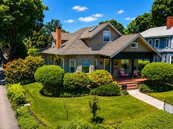 178 Cedar St, Clinton, MA 01510