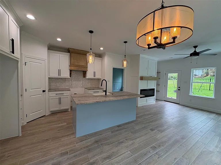 110 Cove — Photo 12