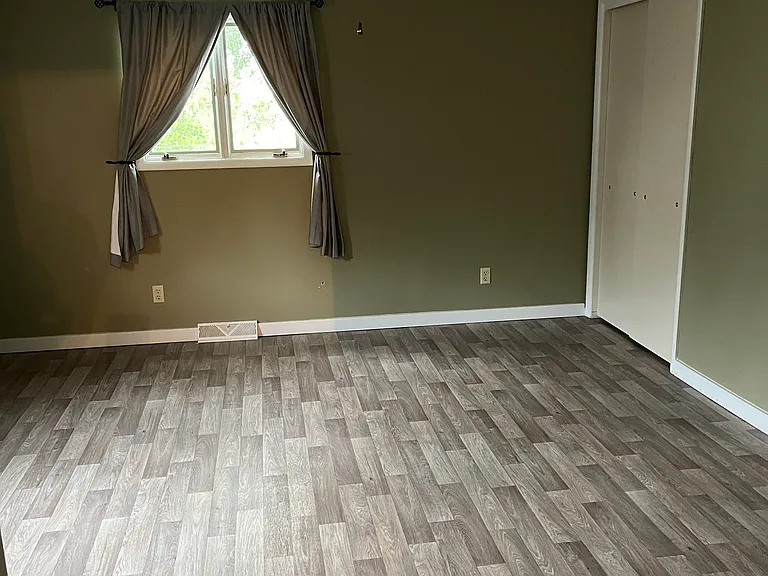 326 Pine St — Photo 7