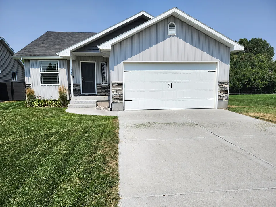 3439 E Pheasant Grove Dr