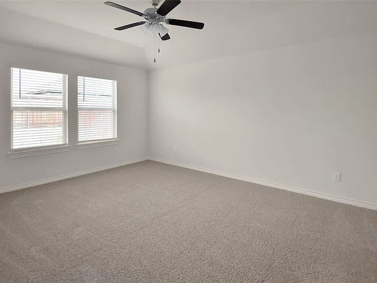 7221 Mayplace Dr — Photo 14