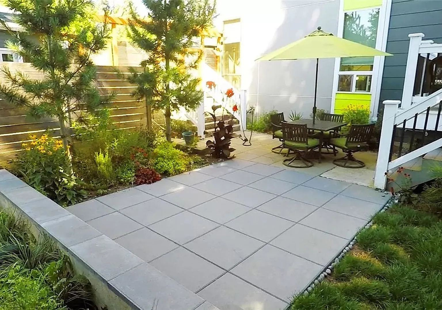 Beautiful 4bd/3.5ba in quiet Rainier Valley — Photo 2