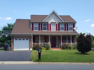 5742 Rhode Island Dr, Woodbridge, VA 22193