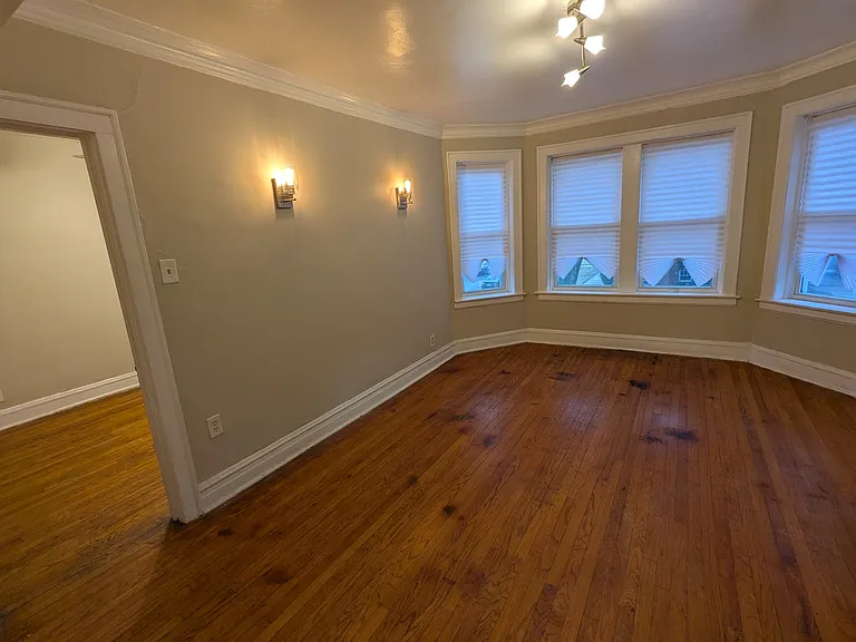 1300 N Pine Ave #2 — Photo 4