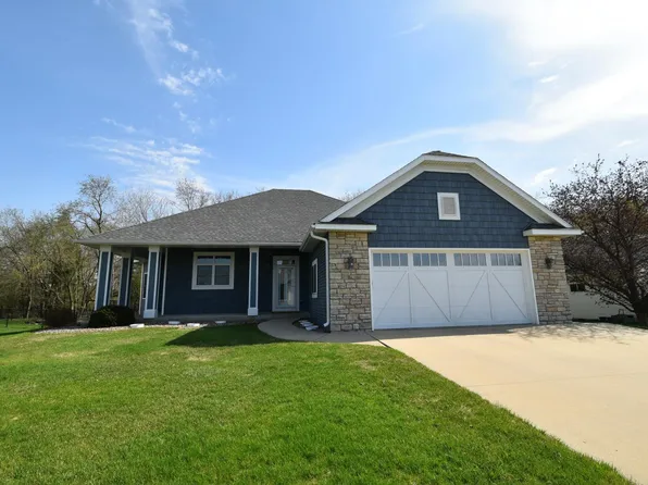 645 Lancaster Blvd, Zumbrota, MN 55992