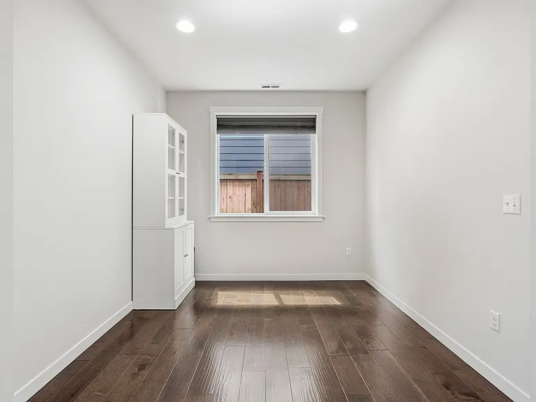 12920 136th Pl NE — Photo 17