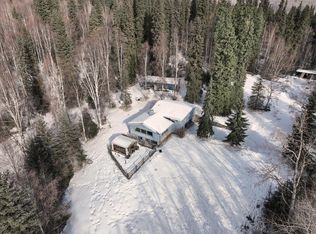 1893 Woodbine Dr, Fairbanks, AK 99709