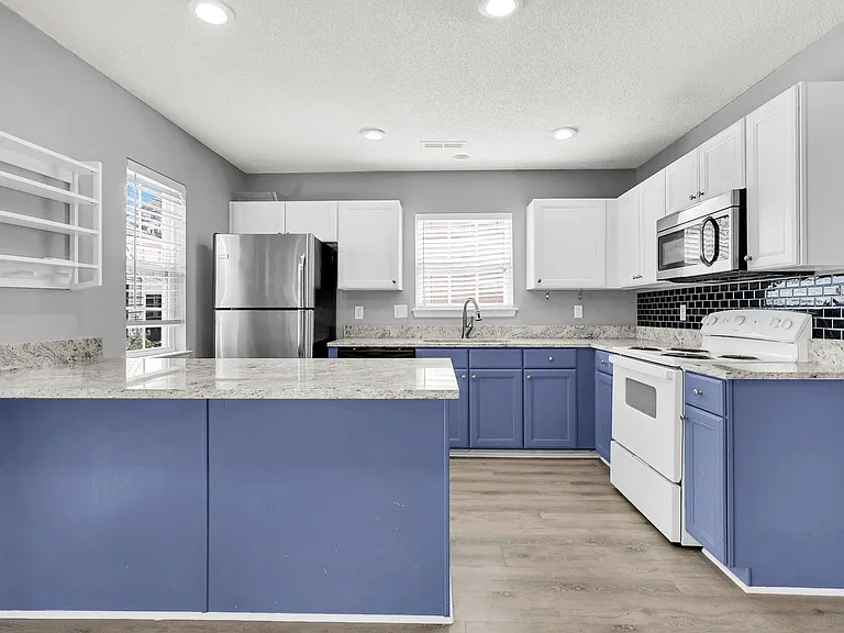 478 Doane Way #1 — Photo 38