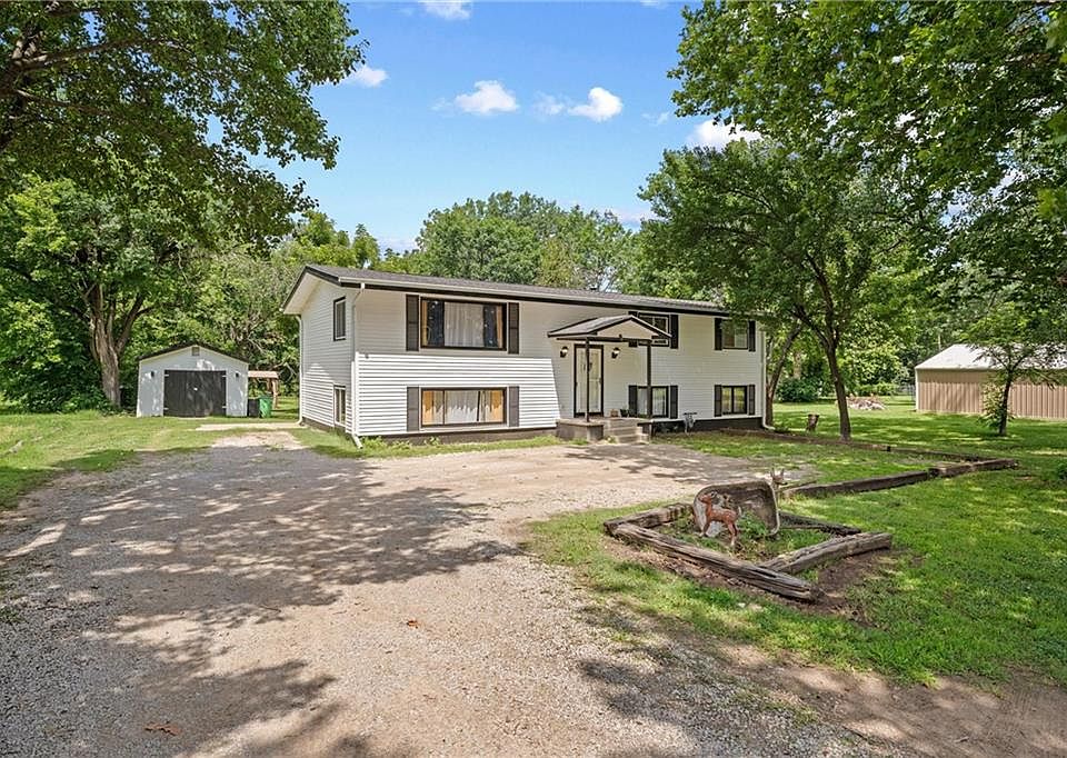 1st image of 4011 County Road 3900