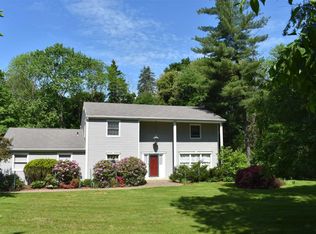 20 Earlwood Dr, Poughkeepsie, NY 12603