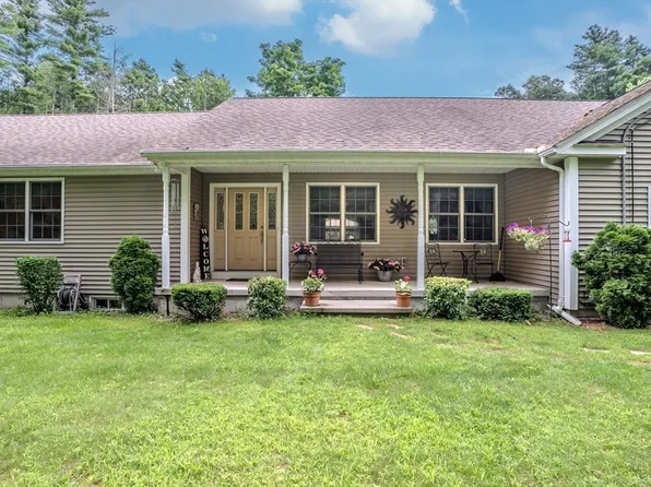 216 Palmer Rd, Brimfield, MA 01010